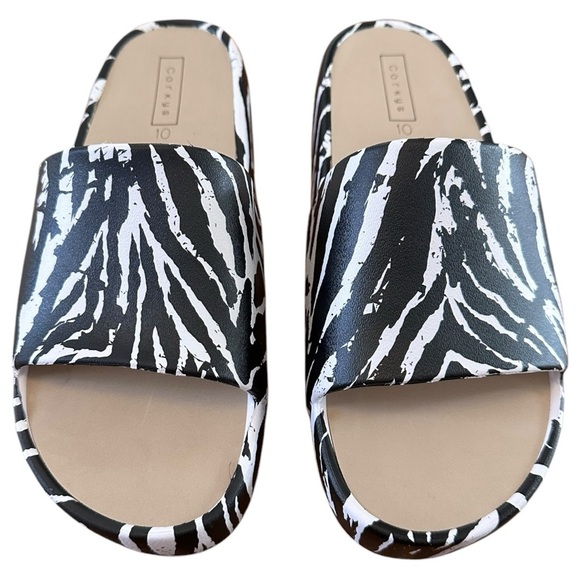 Corkys Black and White Zebra Sandals Slip-On Comfort NWOT, sz 10 - Picture 1 of 6